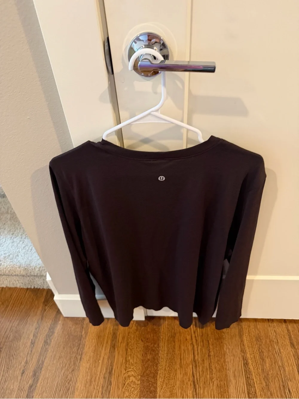 lululemon athletica Women's Brown Long-Sleeve Crew Tee